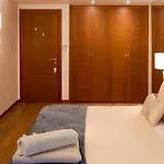 Luxury 2br Spacious & Stylish With Patio Near Metro *