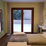 Luxury 2br Spacious & Stylish With Patio Near Metro