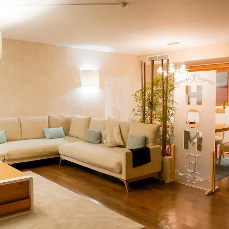 Luxury 2br Spacious & Stylish With Patio Near Metro