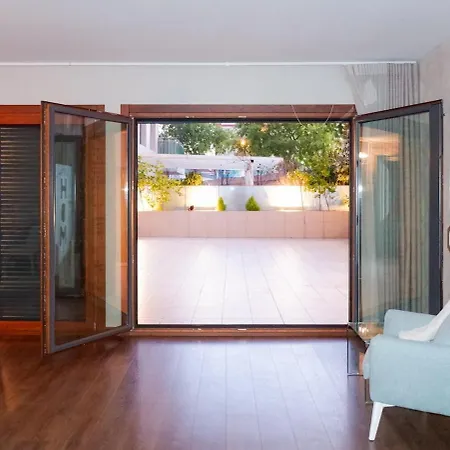 Luxury 2br Spacious & Stylish With Patio Near Metro