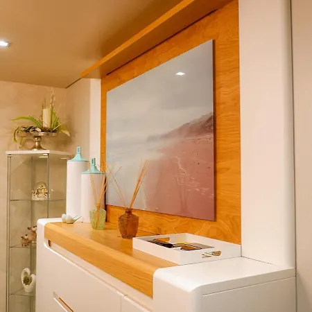 Apartman Luxury 2br Spacious & Stylish With Patio Near Metro *