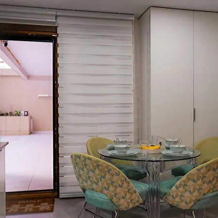 Luxury 2br Spacious & Stylish With Patio Near Metro