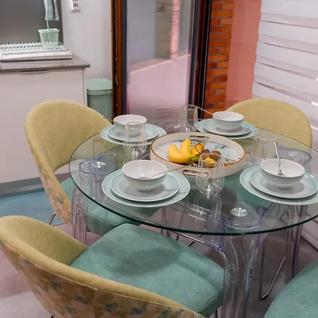 Luxury 2br Spacious & Stylish With Patio Near Metro