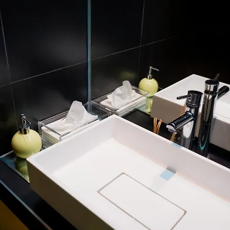 Lägenhet Luxury 2br Spacious & Stylish With Patio Near Metro