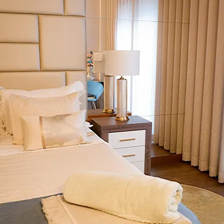 Apartment Luxury 2br Spacious & Stylish With Patio Near Metro *